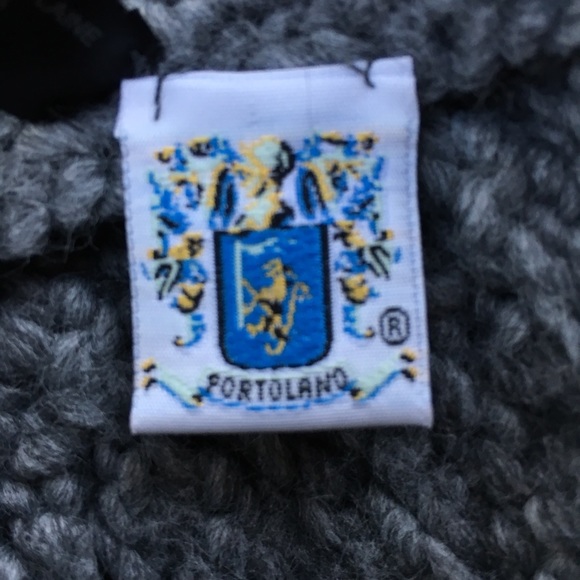 Portolano Gray Chunky Knit Infinity Scarf Snood - Picture 5 of 6